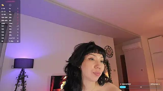sarah_wang from StripChat is Freechat