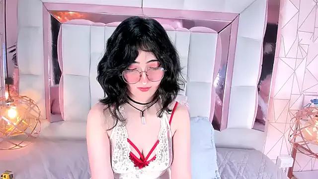 SaraMartini1 from StripChat is Freechat