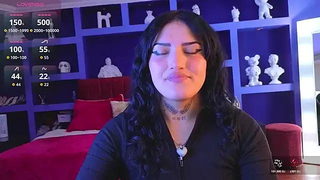 sari_belle from StripChat is Freechat