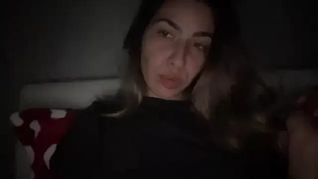 sarrah_rossy from StripChat is Freechat