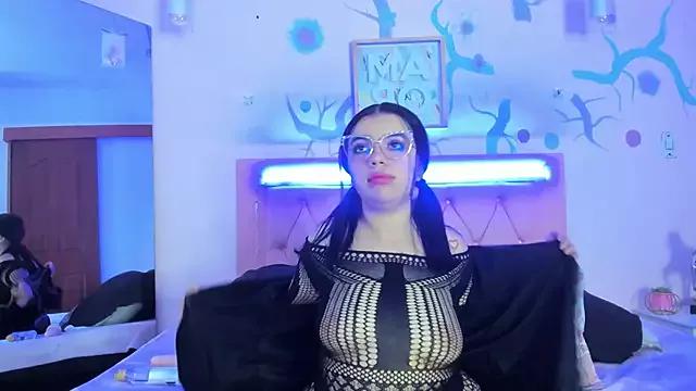 Sasha_Blake from StripChat is Freechat