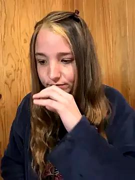 sashapulse from StripChat is Freechat