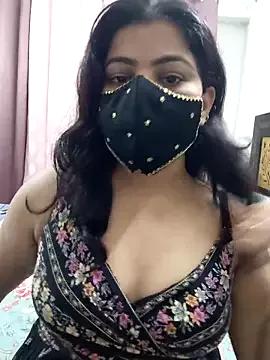 Sassy_Saraa from StripChat is Freechat