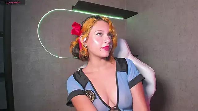 ScarletJacksonn from StripChat is Freechat