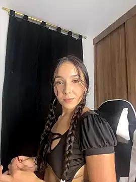 Scarlett05 from StripChat is Freechat