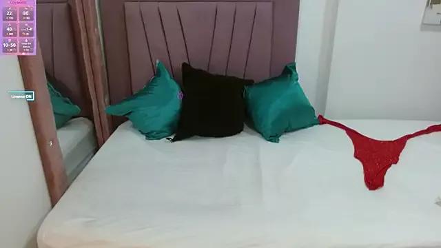 scarlett_enjoy1 from StripChat is Freechat