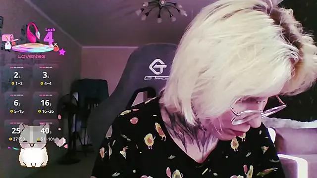 Schaherezada from StripChat is Freechat