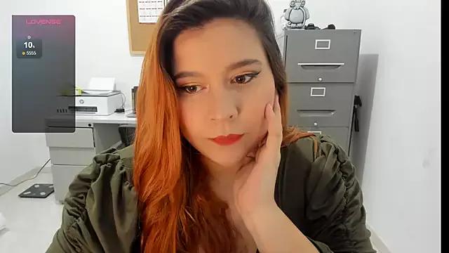 secretarysquirt from StripChat is Freechat