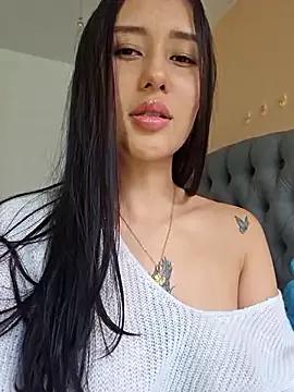 Selena_blake from StripChat is Freechat