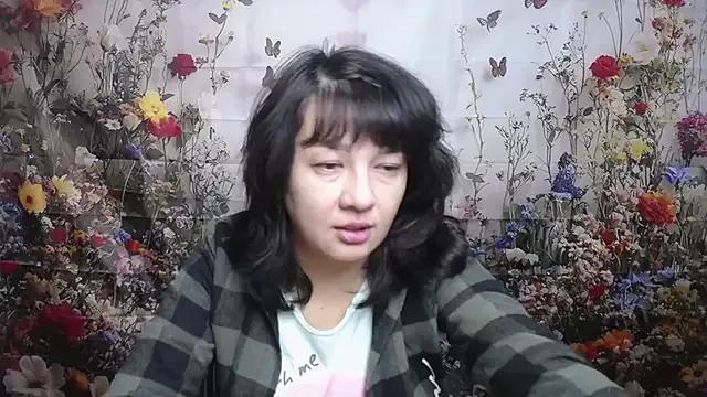 SelenaFly from StripChat is Freechat