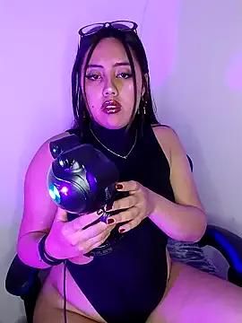 SeleneLux from StripChat is Freechat