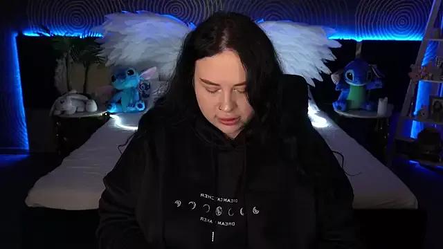 SerahMirabeli from StripChat is Freechat