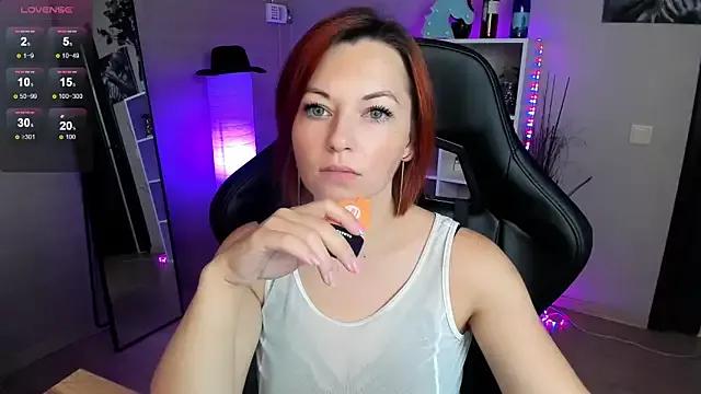 Serena_Woods from StripChat is Freechat