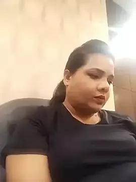 Sexy-Lara-69 from StripChat is Freechat