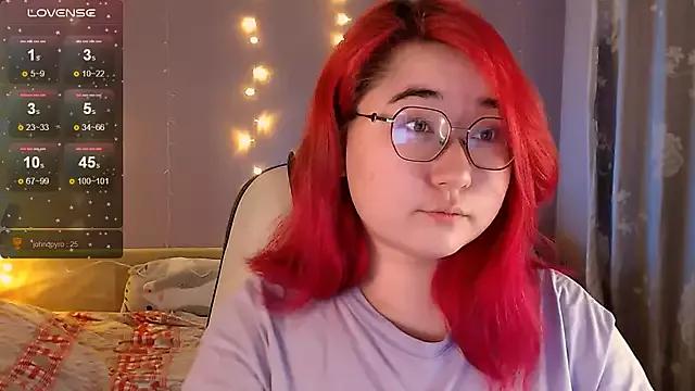 sexy_asian from StripChat is Freechat