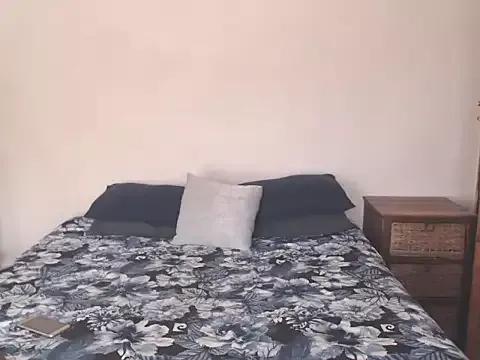 sexylax17 from StripChat is Freechat