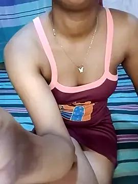 Shakira10ngo from StripChat is Freechat