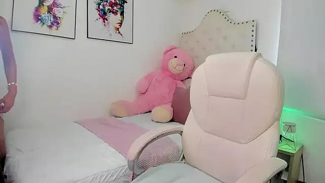 shamara_thomson from StripChat is Freechat
