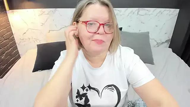 Shannonshine from StripChat is Freechat