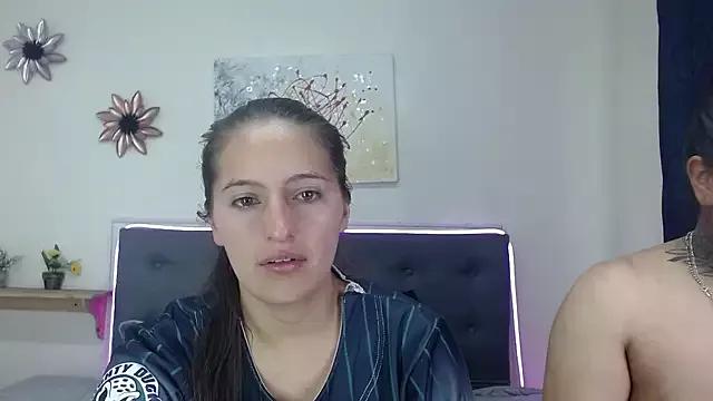 sharon_and_kloee from StripChat is Freechat