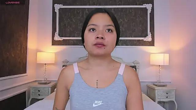 SharonBonet from StripChat is Freechat