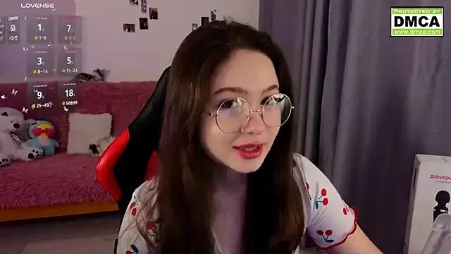 ShyVivi from StripChat is Freechat