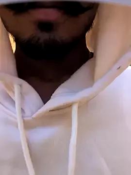 skinnydddue from StripChat is Freechat