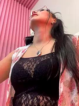 SkylarAH from StripChat is Freechat