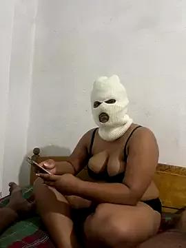 Slllll_Couple00 from StripChat is Freechat