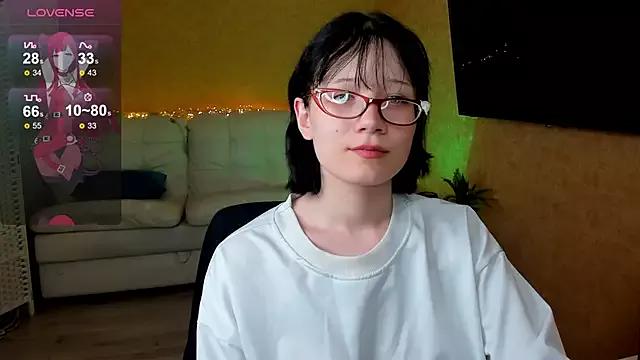 Photos of sn0w_le0 from StripChat is Freechat