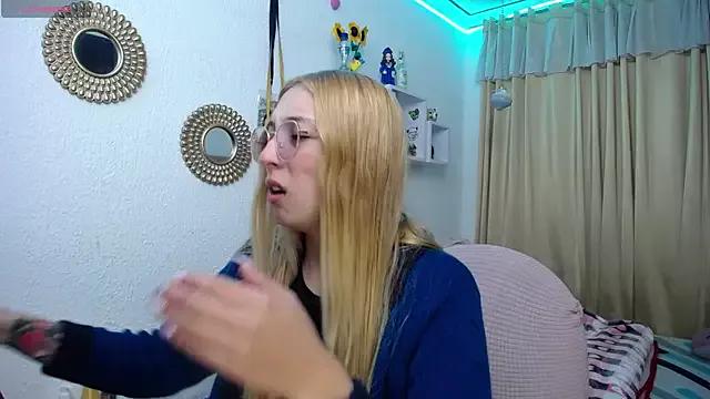 Soffy-brooks webcams show profile image 