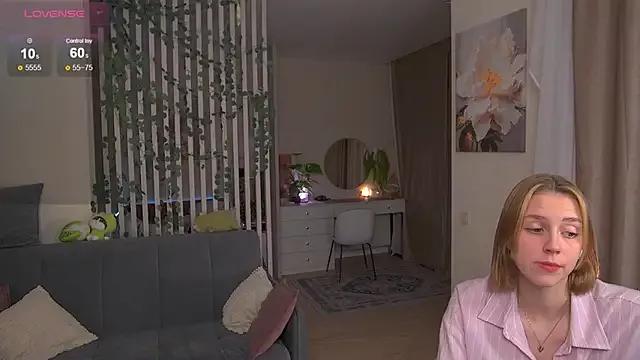 sofiapurex from StripChat is Freechat