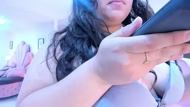 SoftLily_mei from StripChat is Freechat