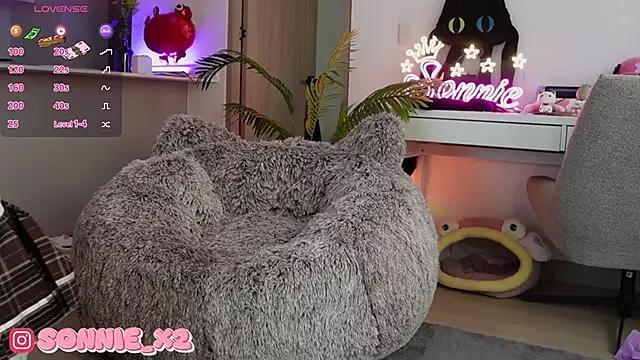 Photos of Sonnie_mami from StripChat is Freechat