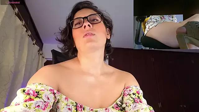 sophia_dumont from StripChat is Freechat
