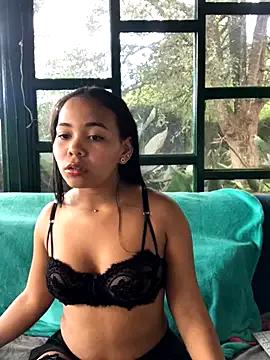 SophiaGuzman from StripChat is Freechat