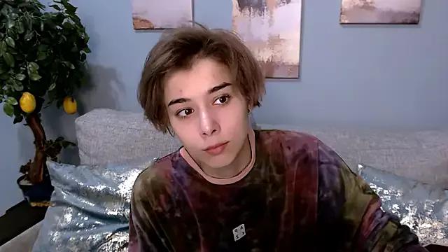 SophieAsh from StripChat is Freechat