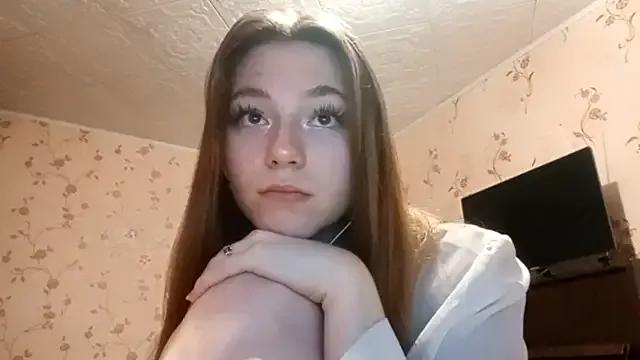 Sophiecuttie from StripChat is Freechat