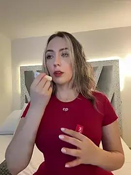 SophieeMills from StripChat is Freechat