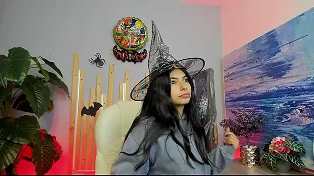 sophiielust from StripChat is Freechat