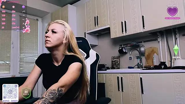 space_danger from StripChat is Freechat