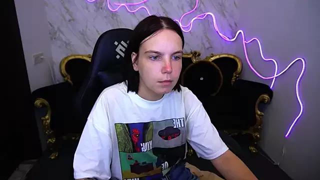 SpicyyDolly from StripChat is Freechat