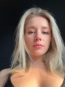 Girls free live sex cams: Check out the satisfaction of typing and cam2cam with our sensual livestreamers, who will teach you all about temptation and desires with their smoking hot physiques.