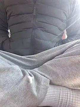 starvingo2002 from StripChat is Freechat