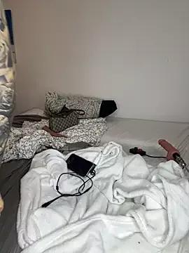 Steffi_Snowbunny from StripChat is Freechat