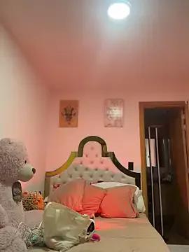 Girls free live sex cams: Check out the satisfaction of typing and cam2cam with our sensual livestreamers, who will teach you all about temptation and desires with their smoking hot physiques.
