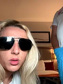 Girls free live sex cams: Check out the satisfaction of typing and cam2cam with our sensual livestreamers, who will teach you all about temptation and desires with their smoking hot physiques.
