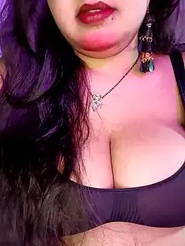 Suhanakhan04 from StripChat is Freechat