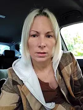 Sunny-Sin from StripChat is Freechat