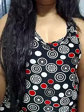 superdarlingcelebs from StripChat is Freechat